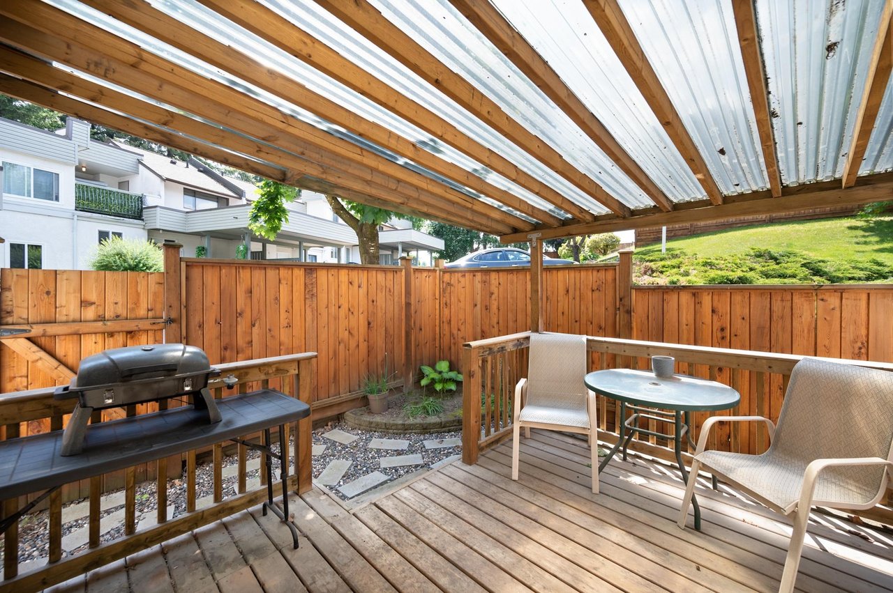 24-2830 W Bourquin Cres
