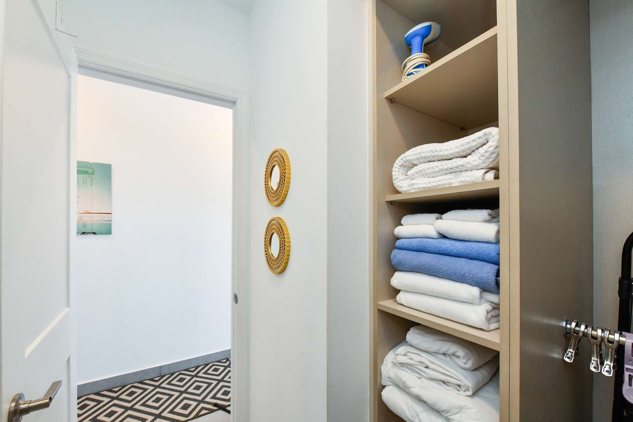Harbour House 602 S