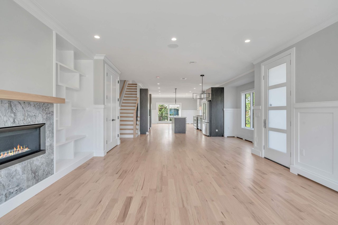 220 E Central Blvd