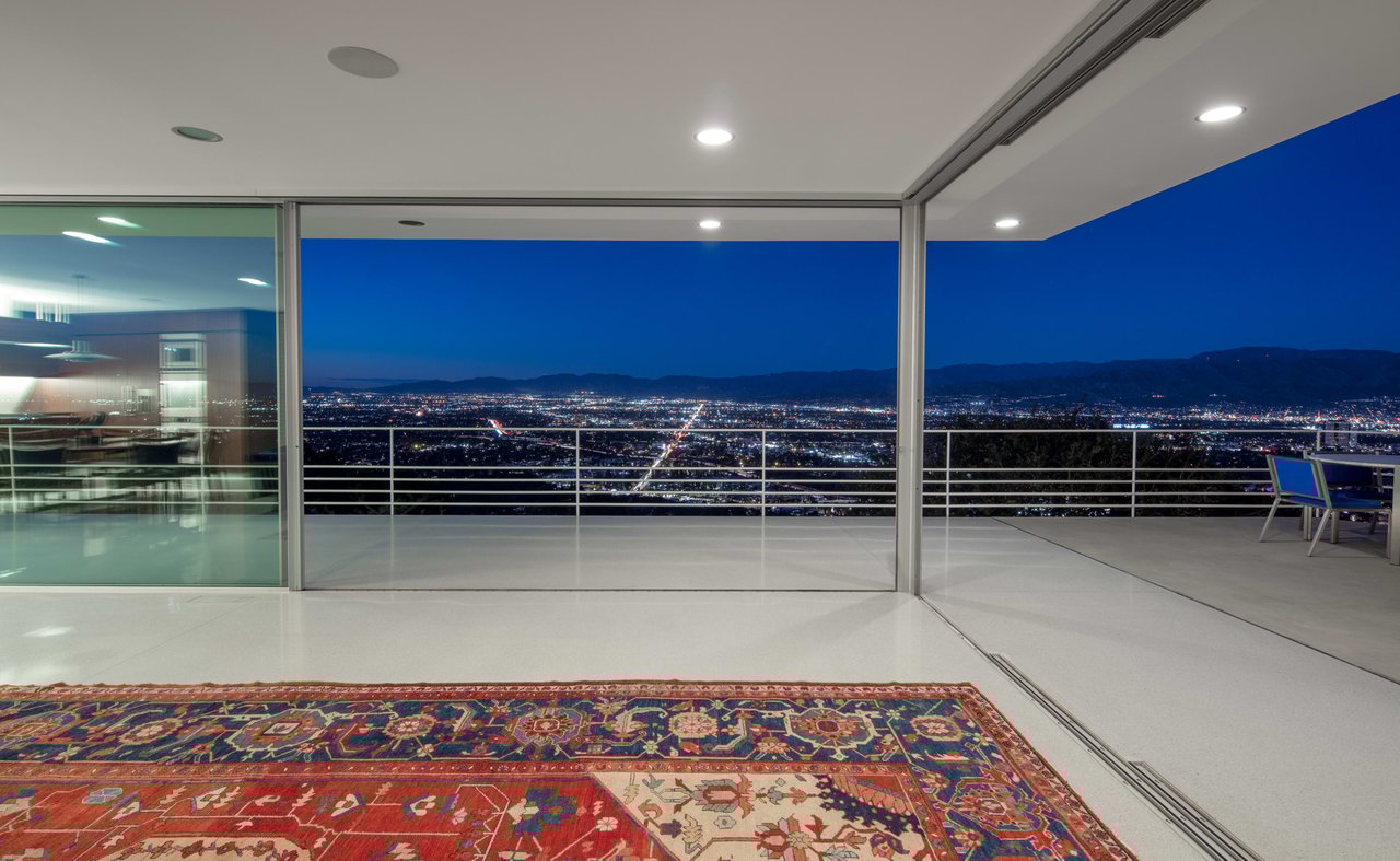 Contemporary Modern View Home