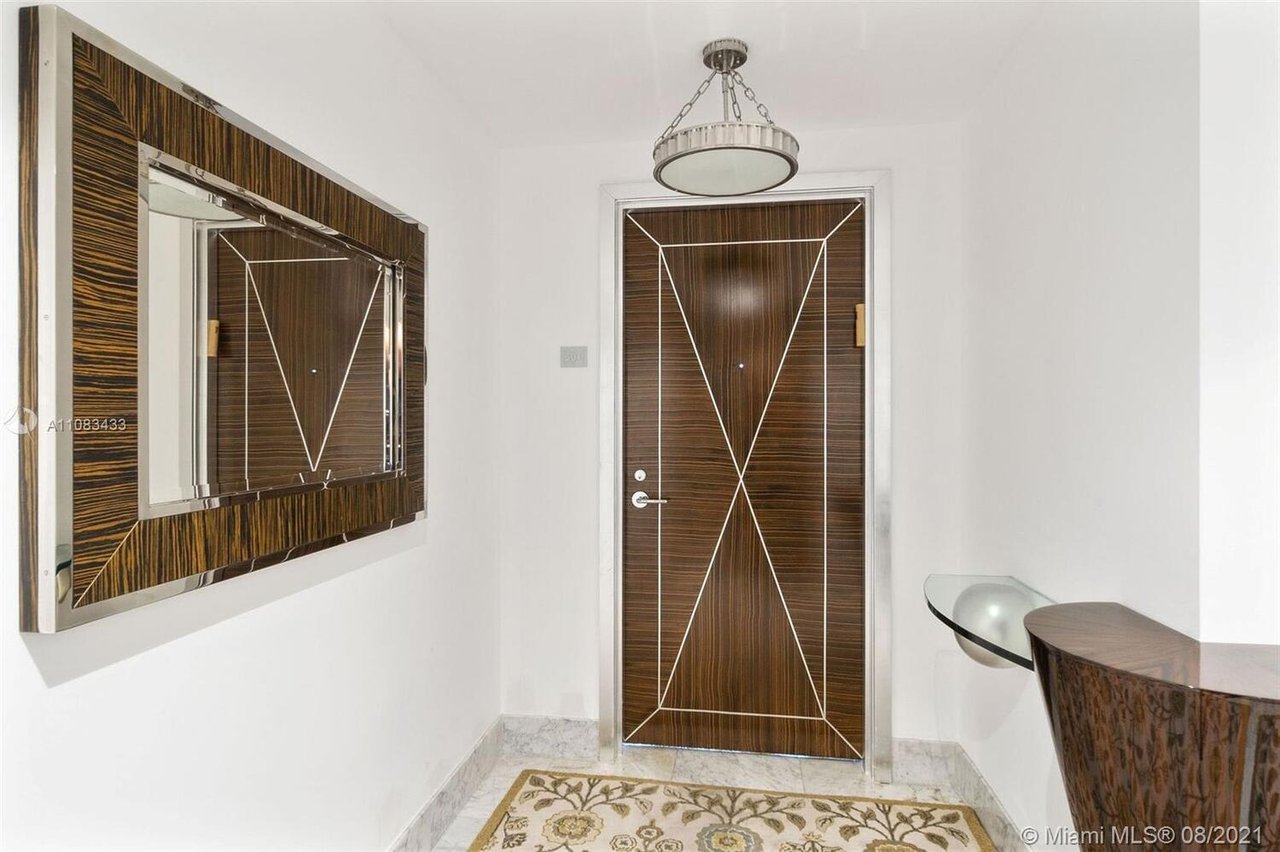 3801 Collins Ave, #501