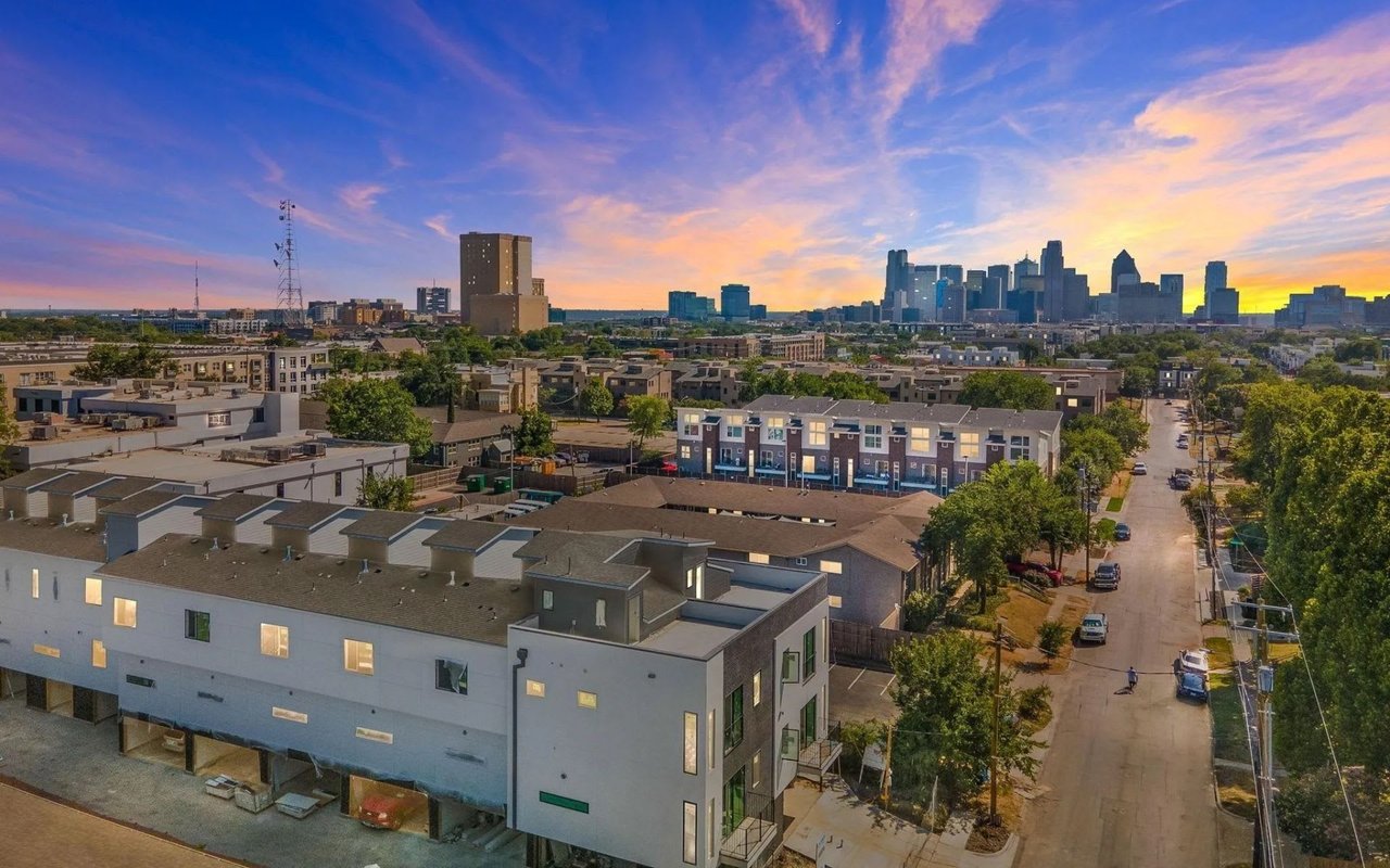 4640 Munger Ave, #107