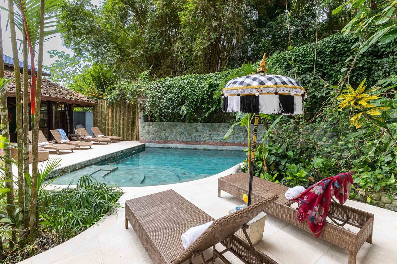 Balinese Tropical Rental Villa, Manuel Antonio, Puntarenas