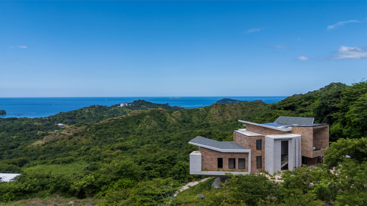 Contemporary Infinity Pool Villa, Flamingo, Guanacaste