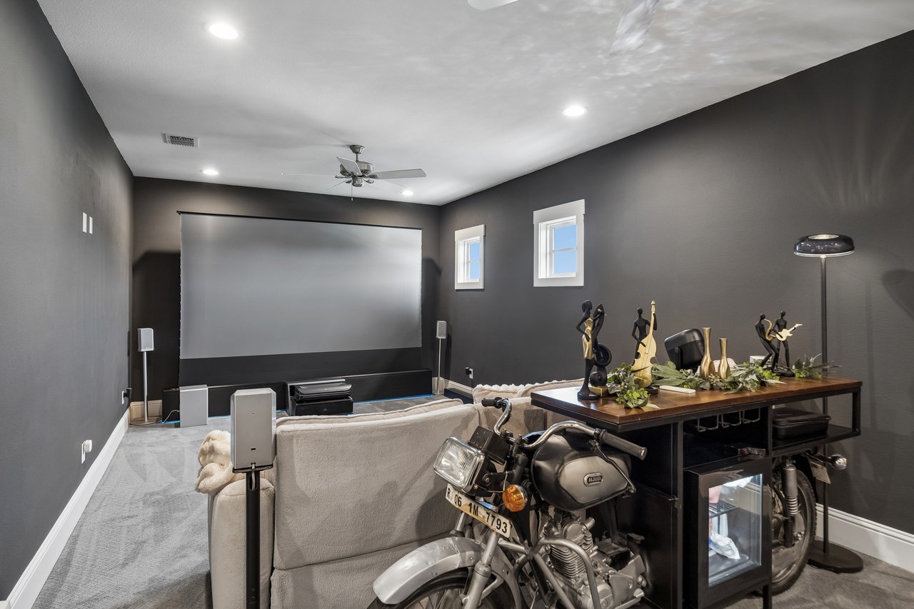 317 Knights Trail