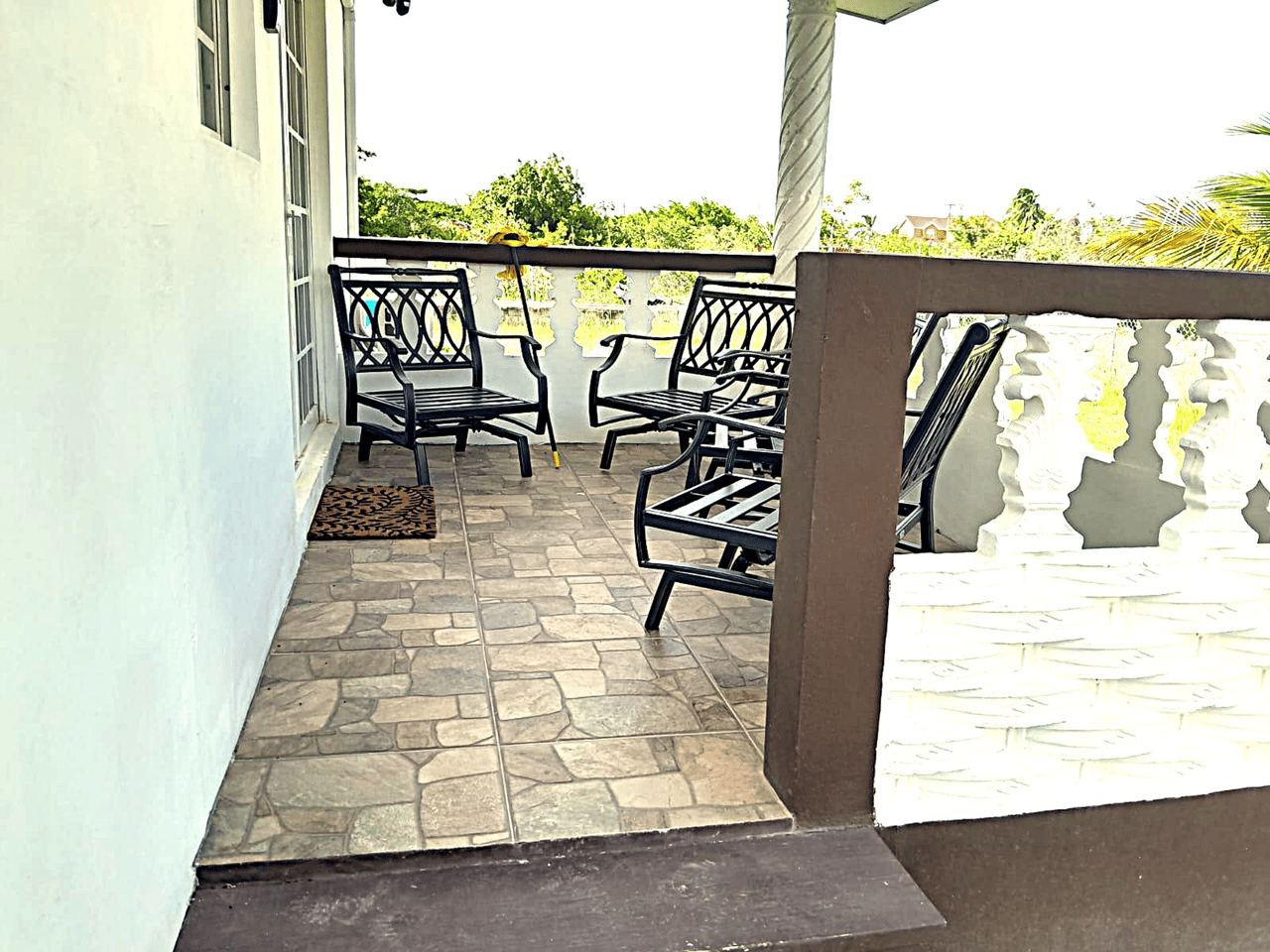 Suburban Comfort 1 bedroom apartment