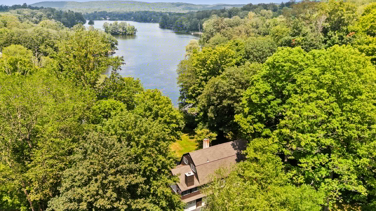 3 Truesdale Lake Drive