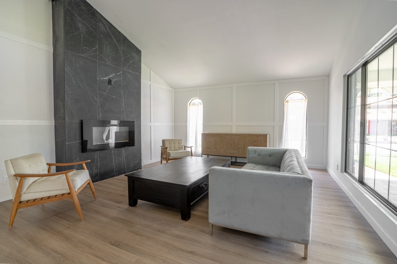 2039 Bridgegate Court