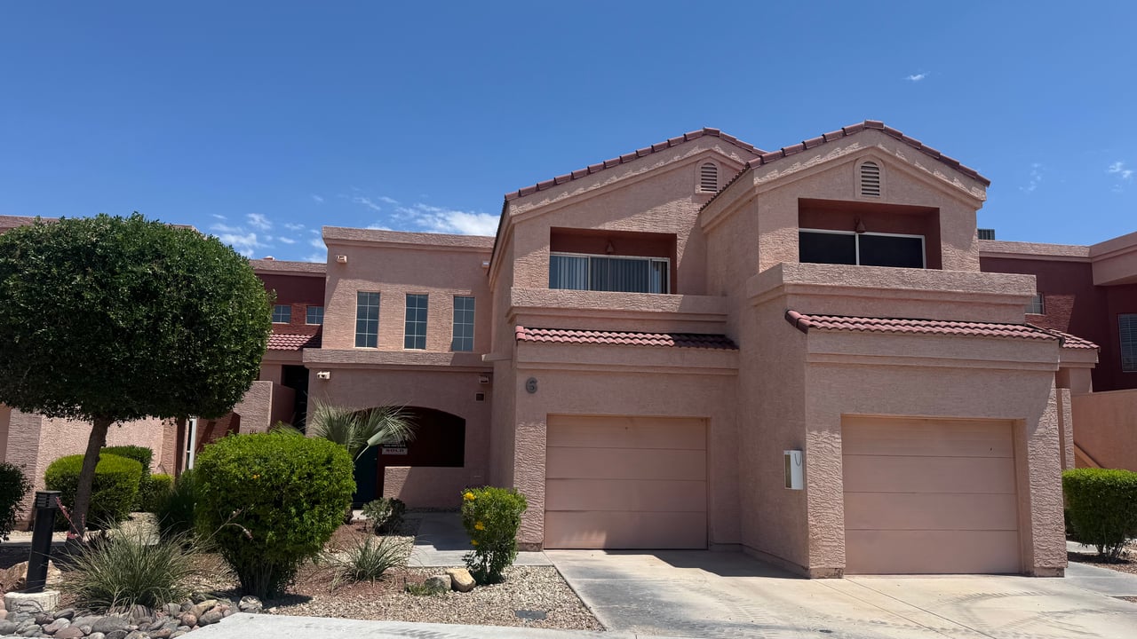 1650 Smoketree Ave S 121 (Rotary Beach/Park)