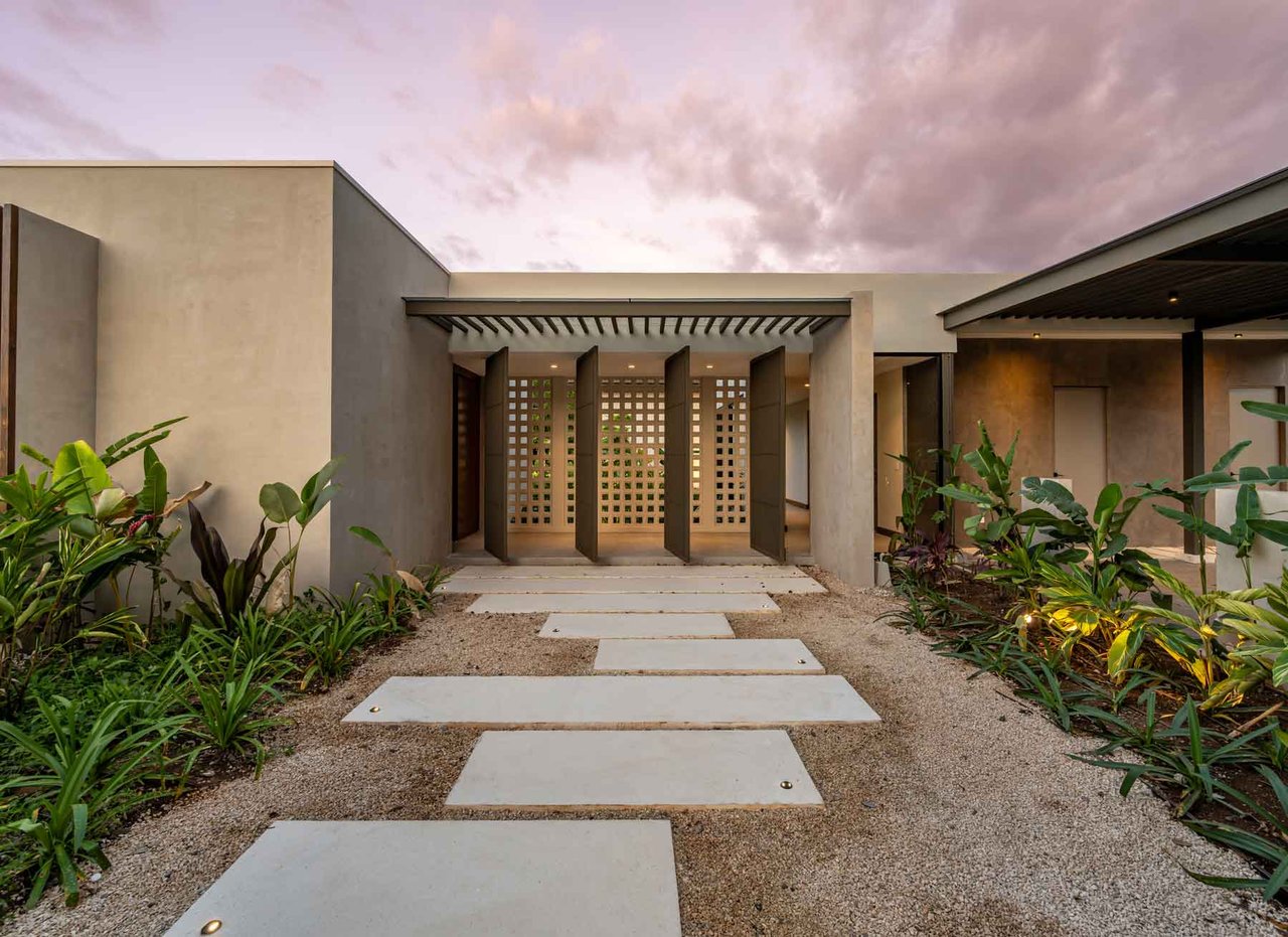 Casa Los Feliz | Elegant 4-Bedroom Villa in Hacienda Pinilla’s Reserva del Golf