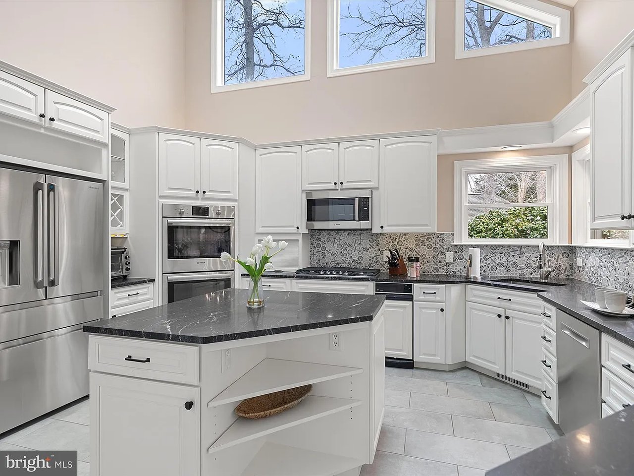 10 Alexander Ct