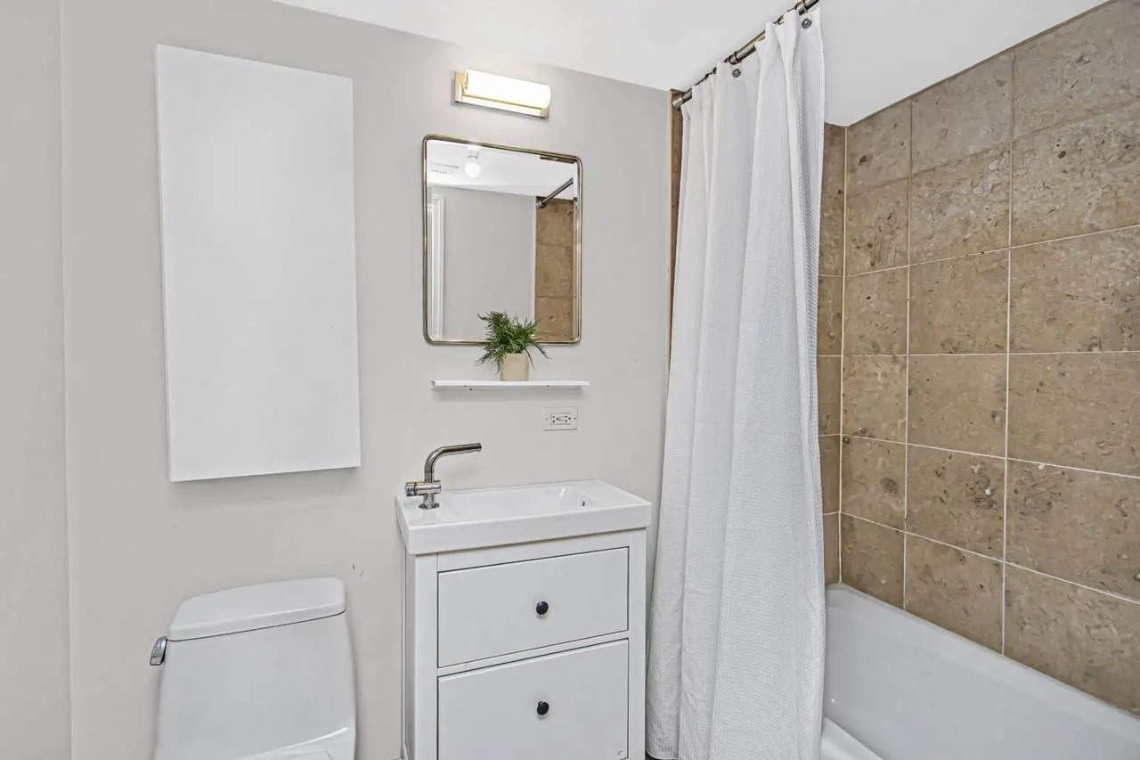 1418 W. Bryn Mawr (sold)