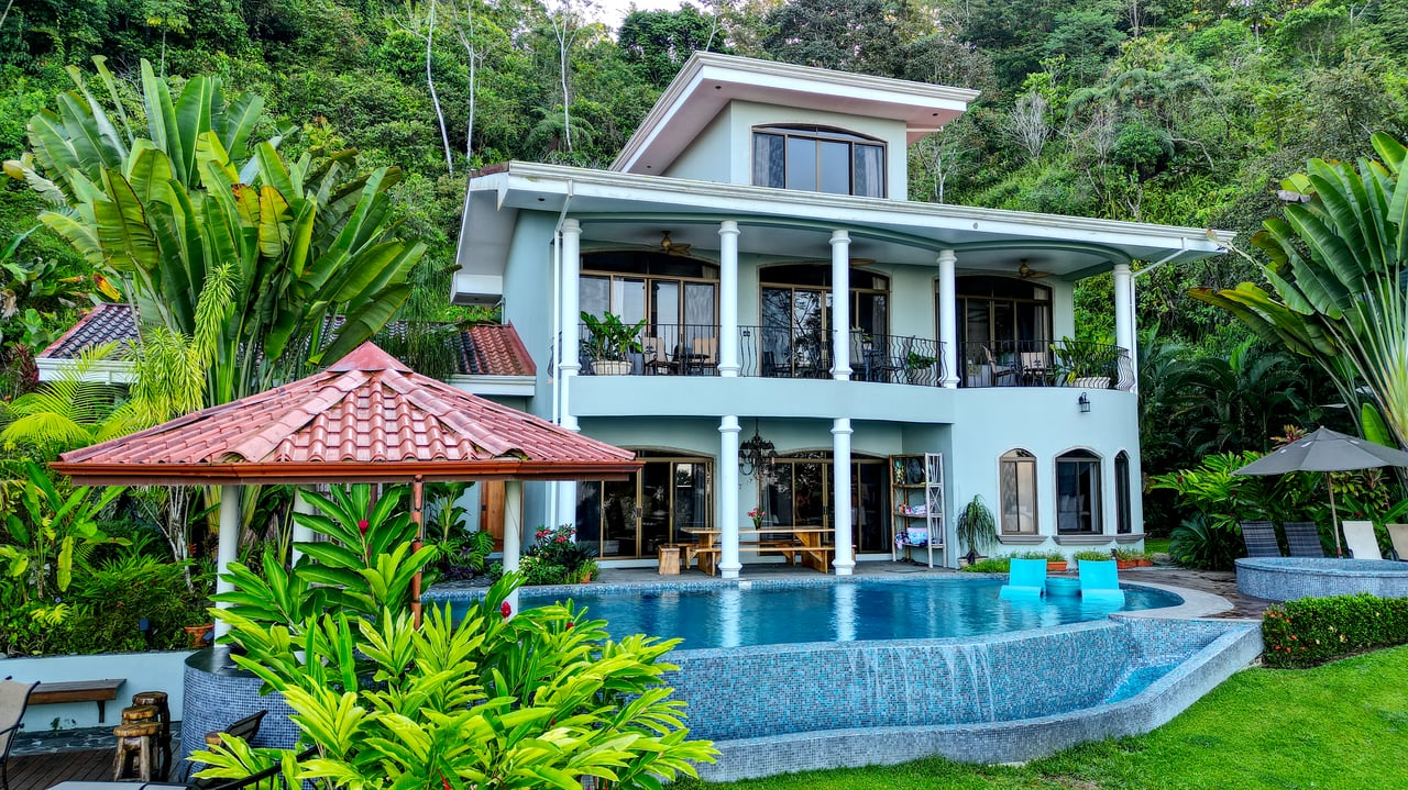 Gorgeous Ocean View 7 Acre Estate, Portalon