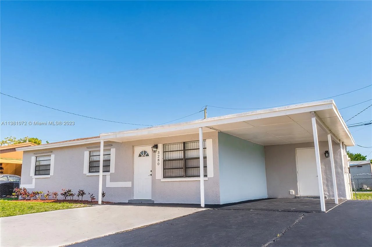 3280 NW 13th Ct
