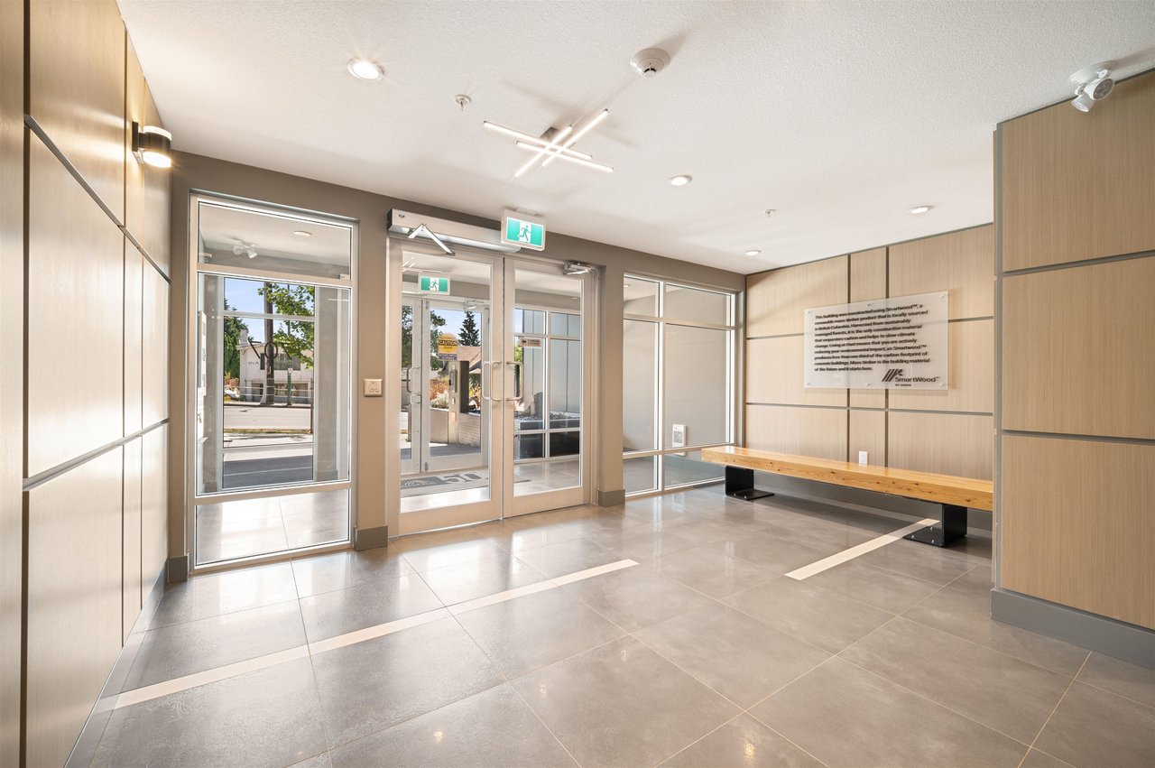 201-707 Como Lake Avenue, Coquitlam