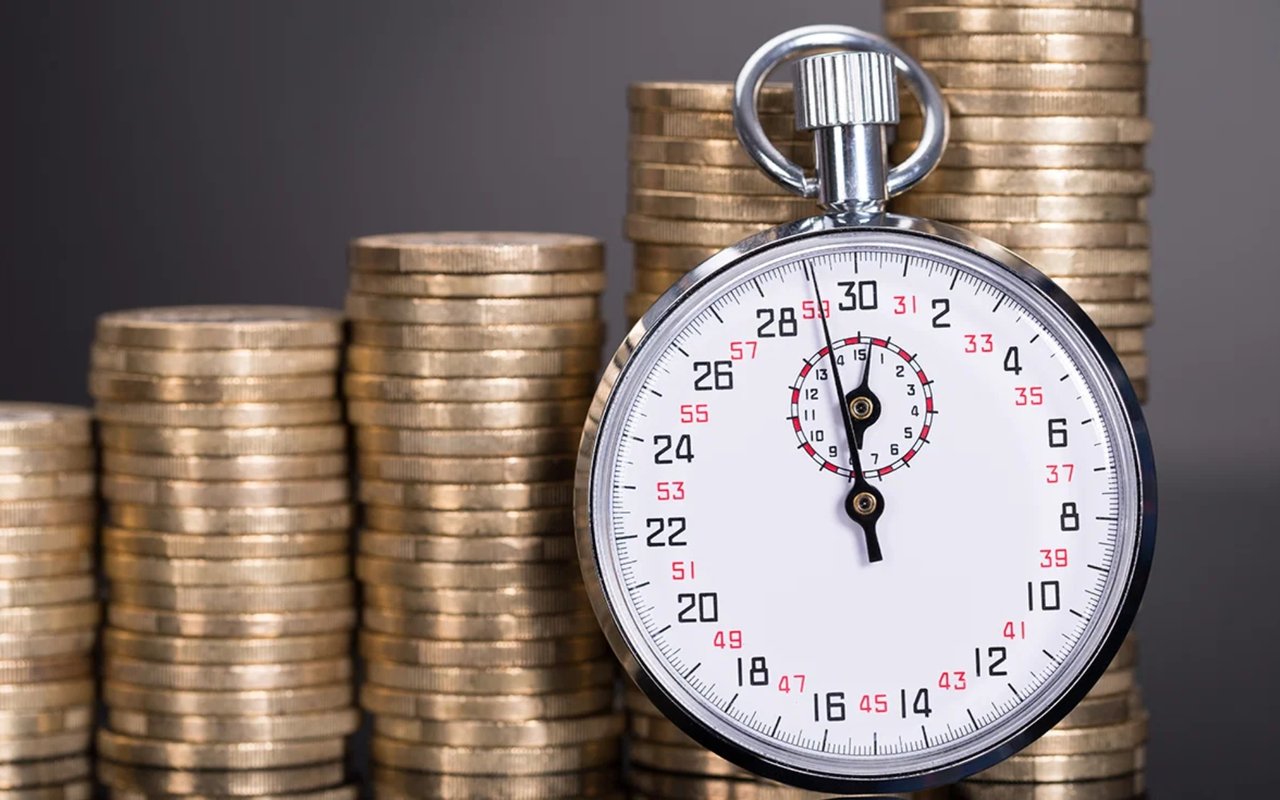 Getting the Highest Price in the Shortest Time