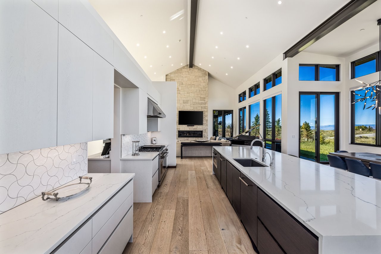 31 Taylor Creek Court