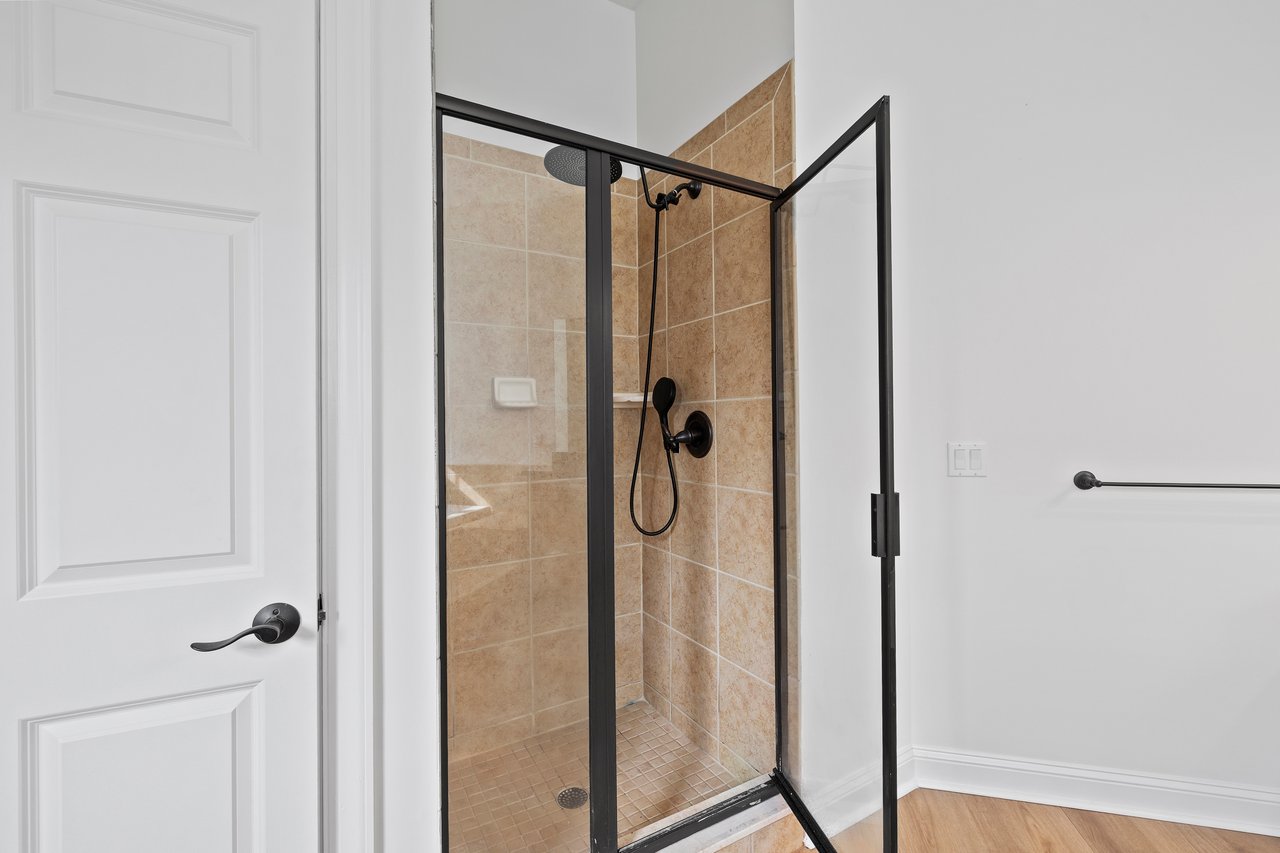 257 Farnsleigh Avenue