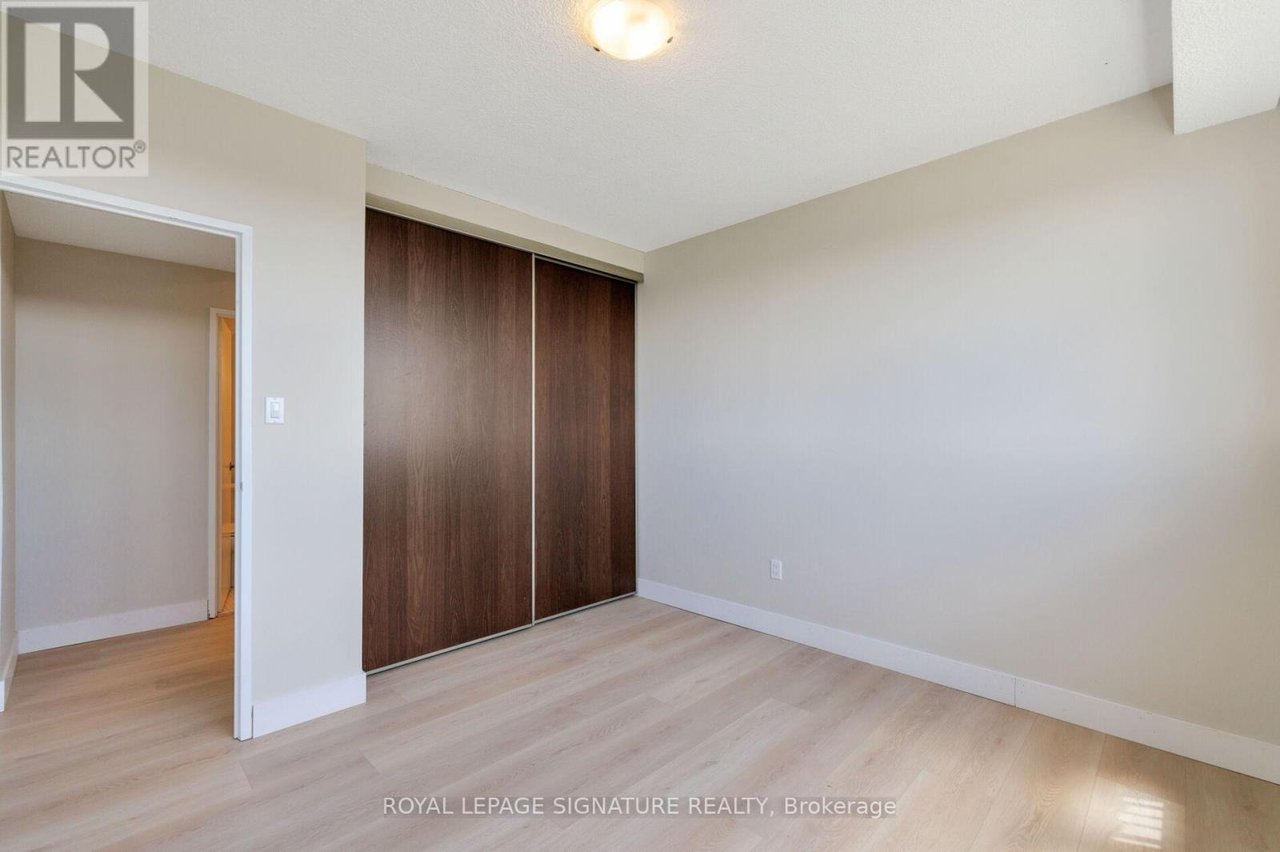 PH5-2130 Weston Rd