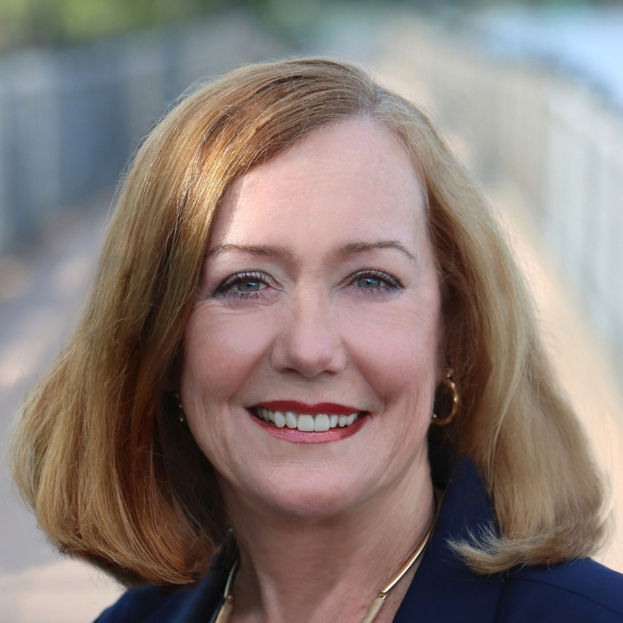 Karen Ward Norfolk, VA Real Estate Agent Headshot