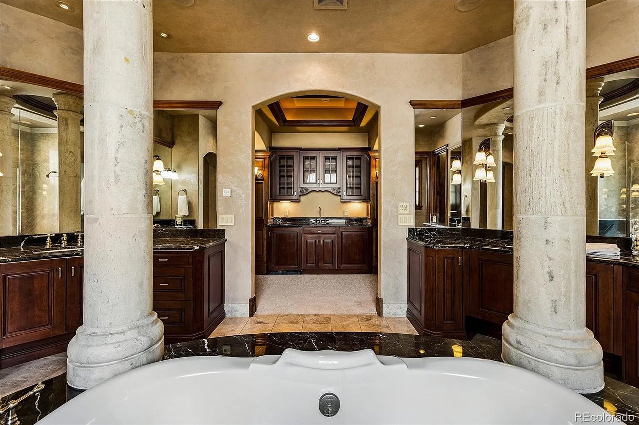 1033 Anaconda Drive