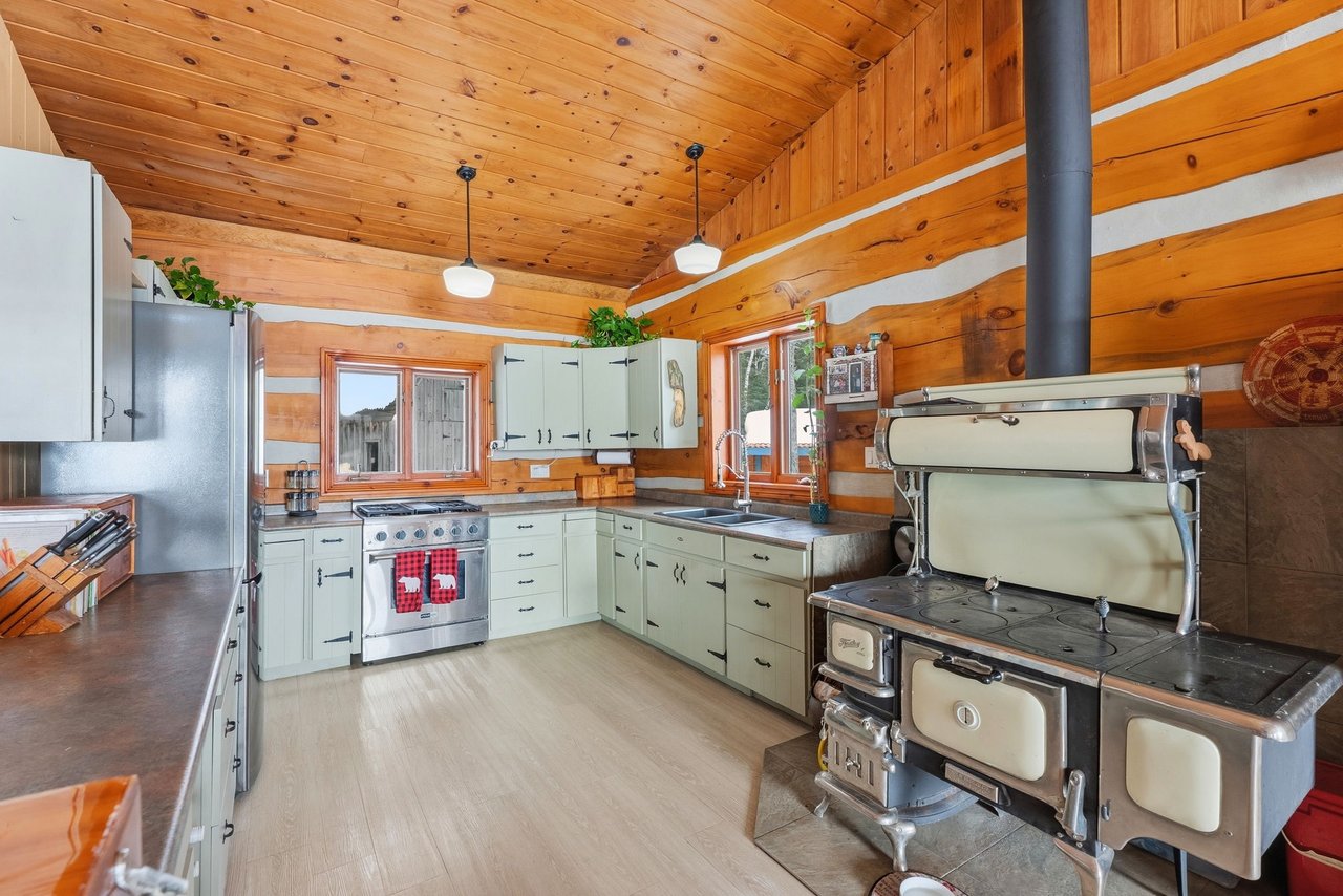 3491A Axe Lake Road, McMurrich/Monteith, ON