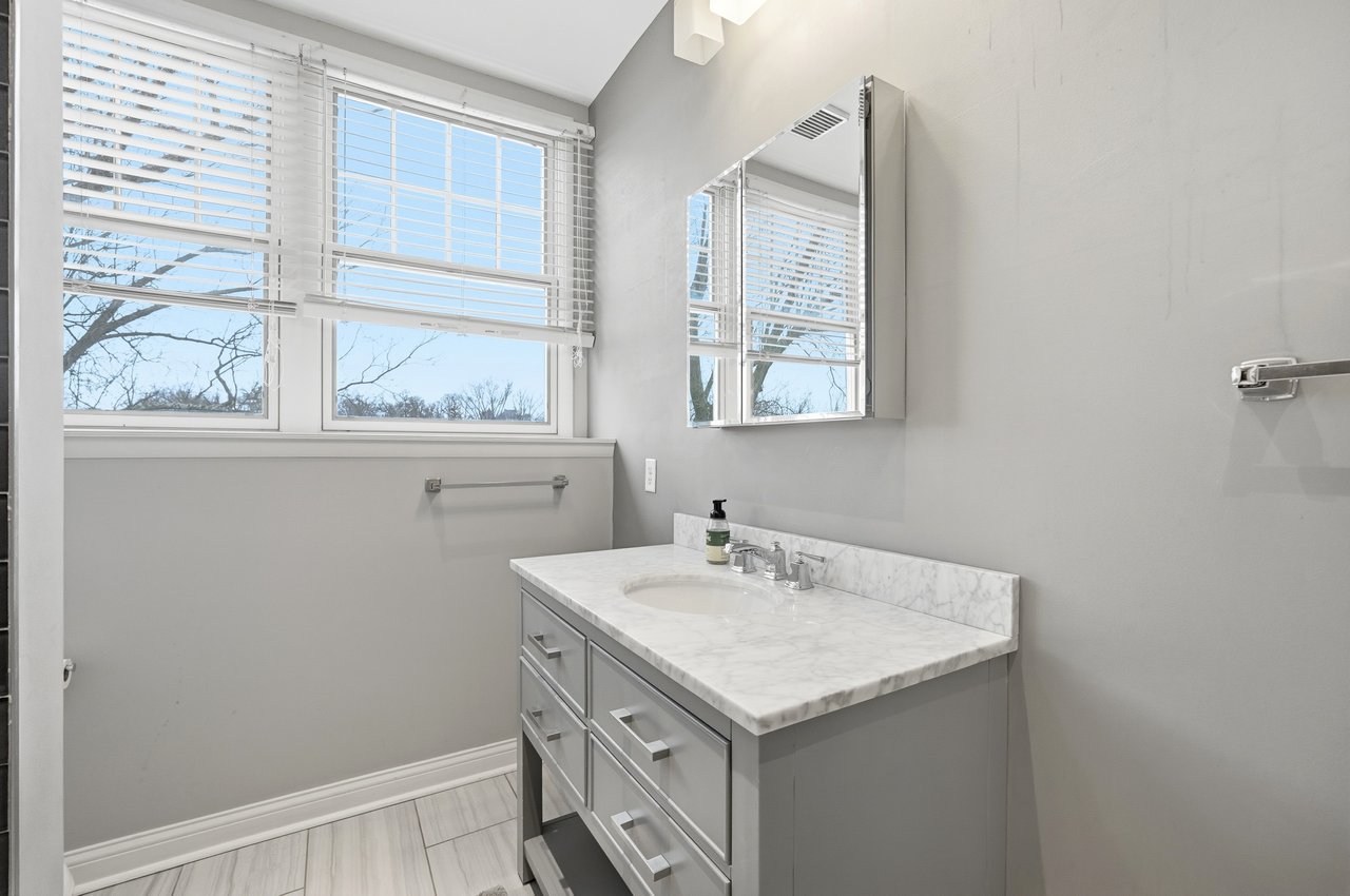 4009 Beechwood Avenue, Cincinnati, OH 45229 