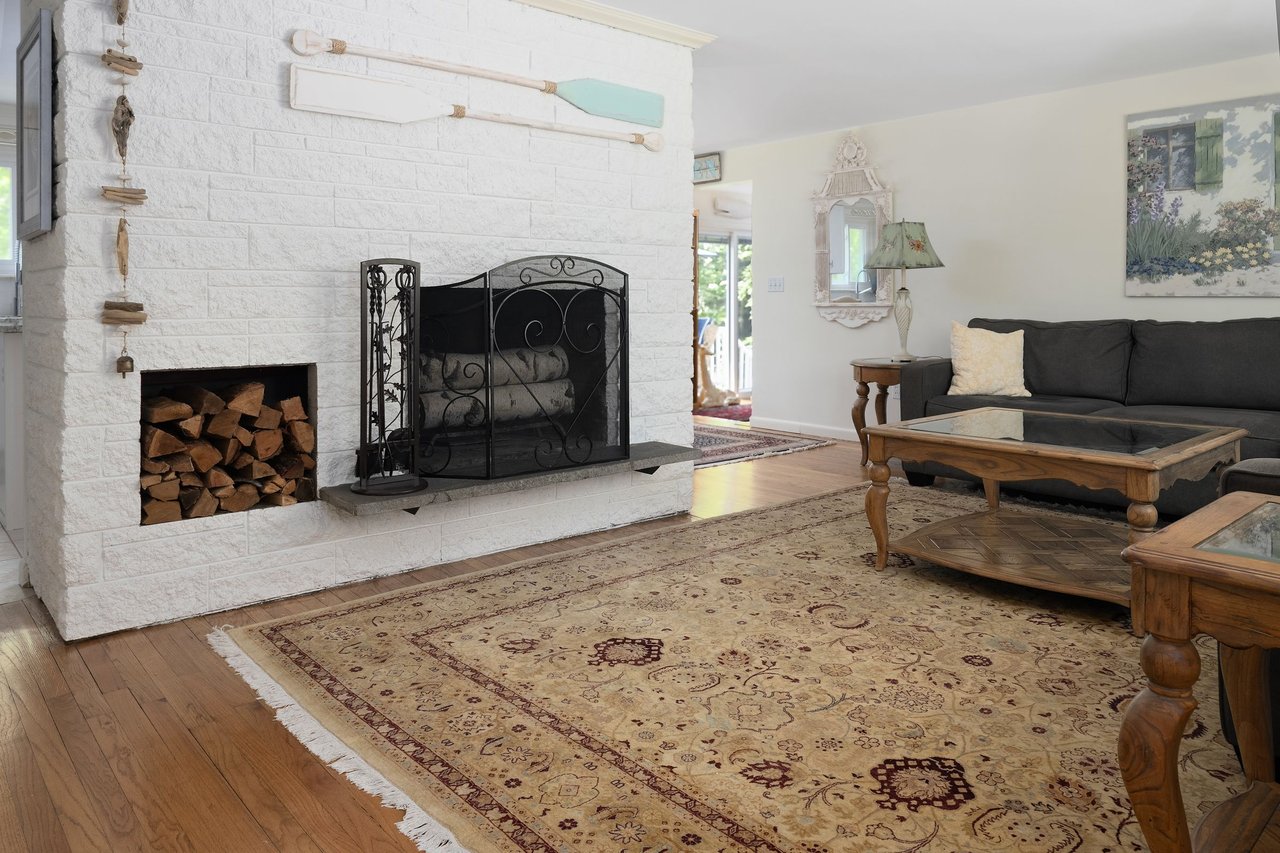 1038 South Road