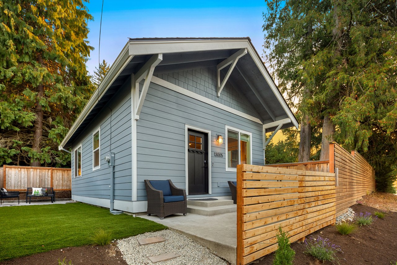 13005 NE 73rd Street Unit: 2