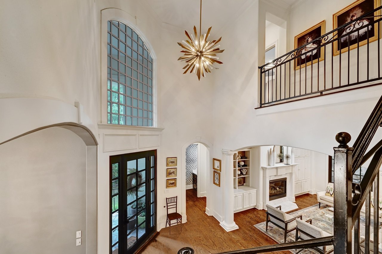 2100 Rue De St. Germaine