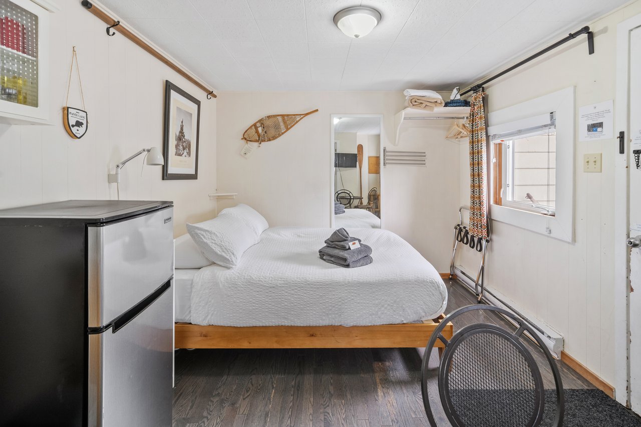 Beaver Street Cabins Banff | B&B Inn