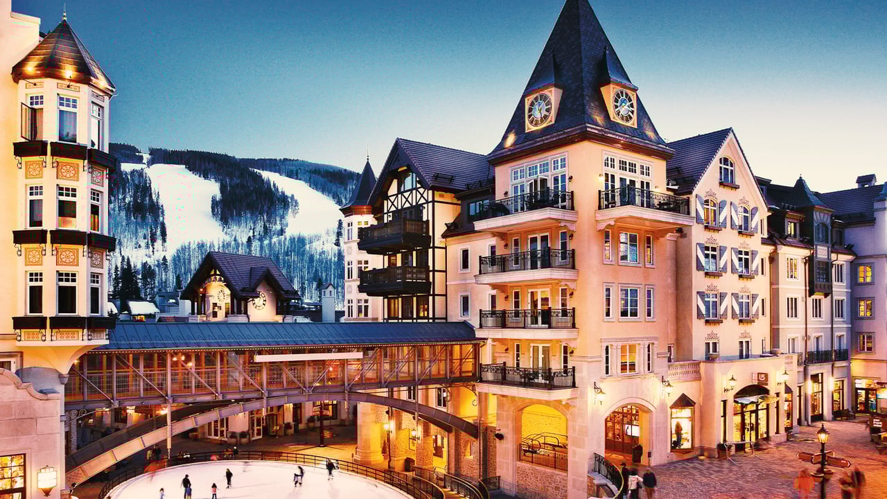When Markets Waver, the Ultra Wealthy Double Down on Real Estate