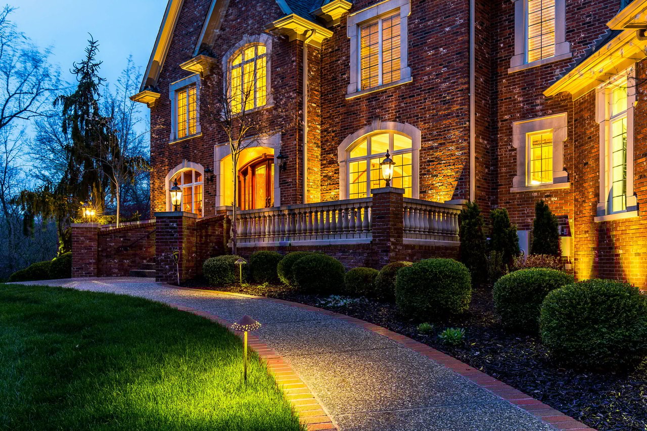 1105 Shepard Oaks Drive