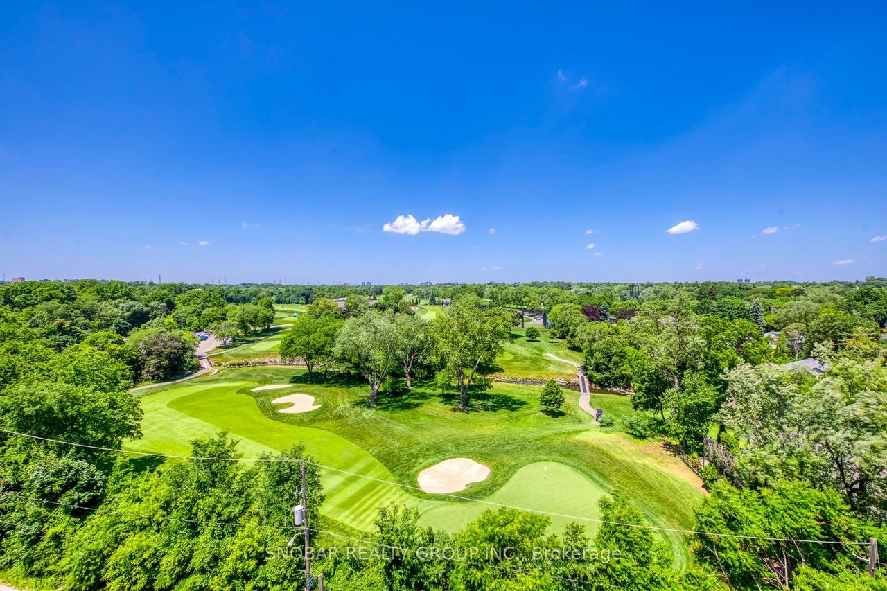 PENTHOUSE WITH GOLF PERKS