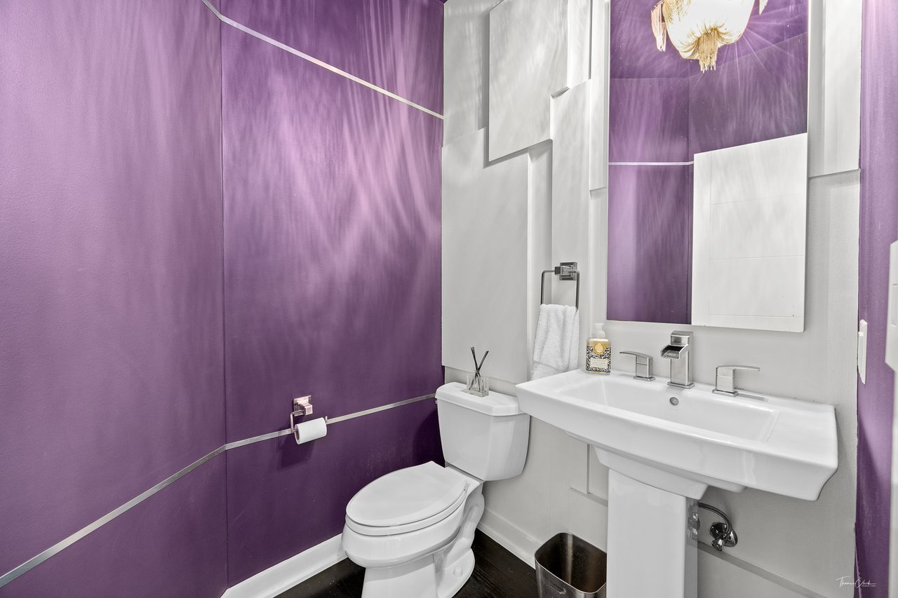 1950 Elmore Ave, Downers Grove