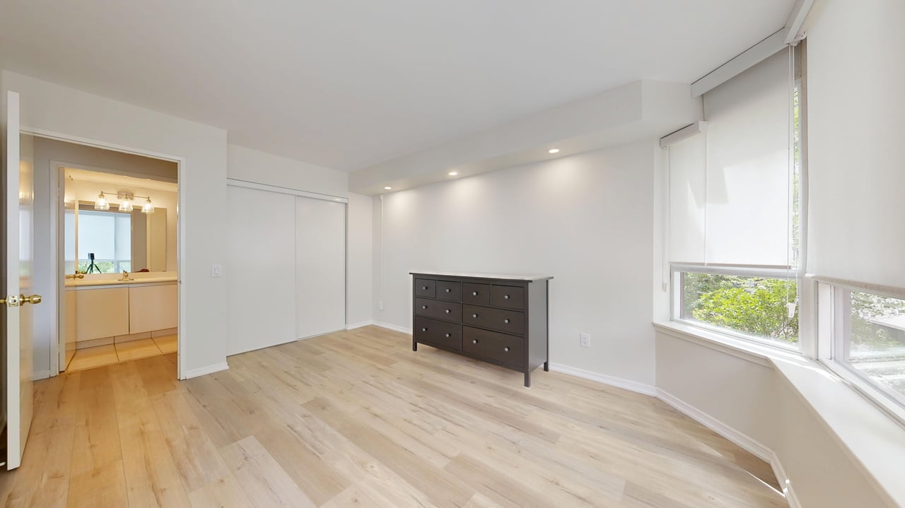81 Townsgate Drive 211
