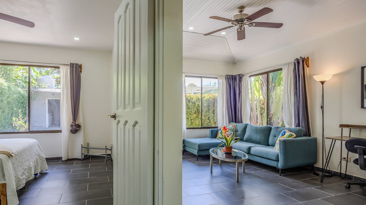 Tropical 3-Cabin Home with Pool and Gardens in the Heart of Uvita