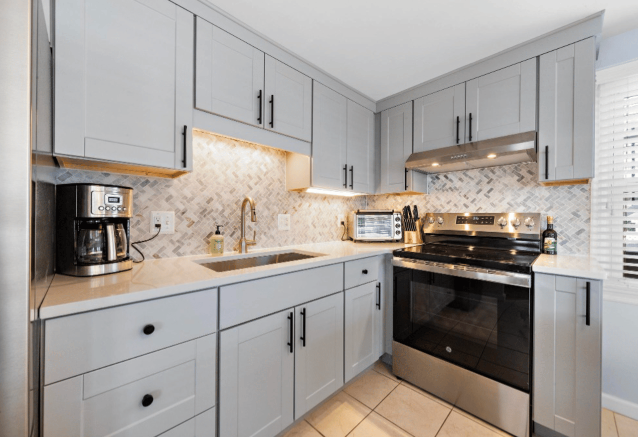 31 W 87th Street, Brighton Beach