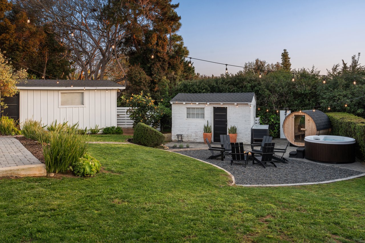 Bungalow On Highland