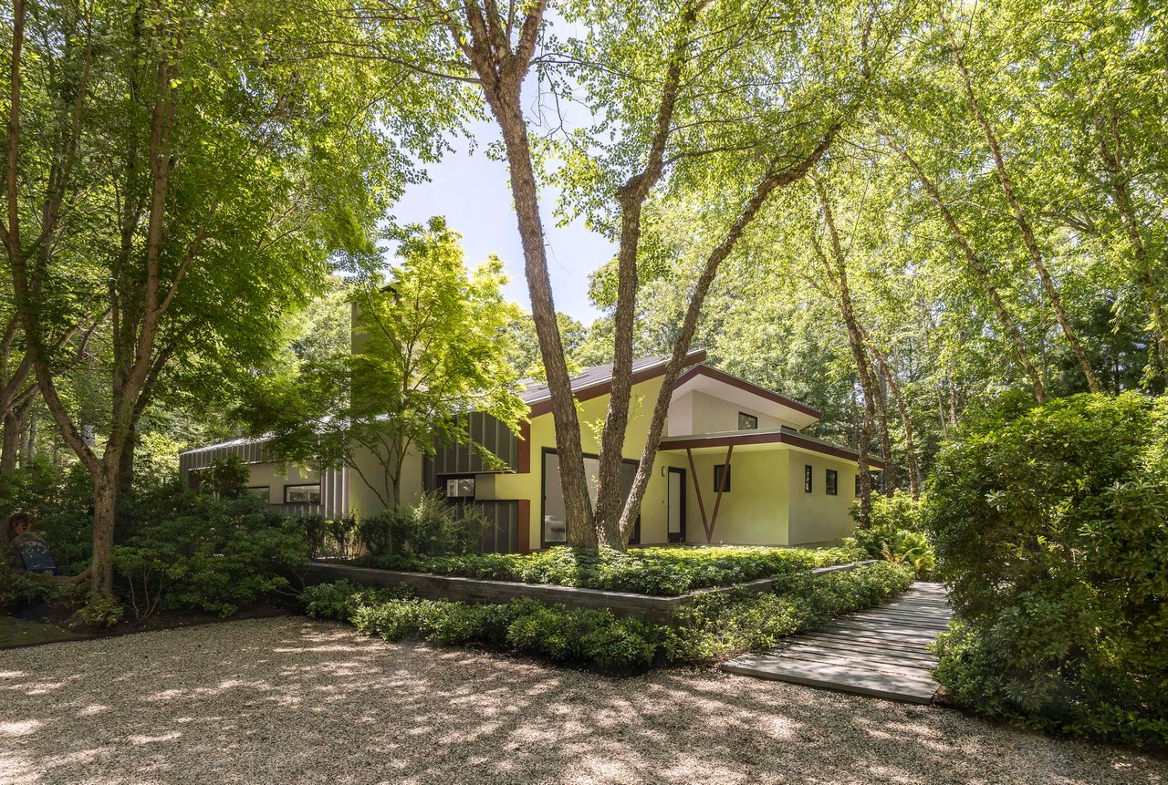 3 Whale Rock Ln., East Hampton