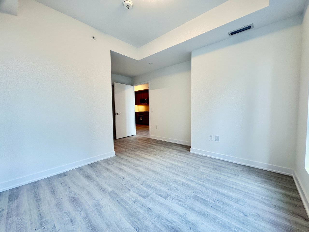 15 Richardson Street 823, Toronto C08 Unit: 823