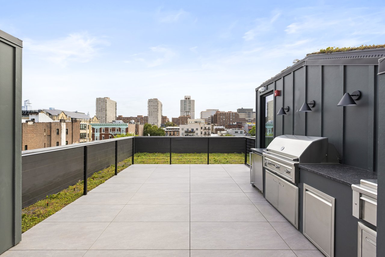 225 Park Avenue, Hoboken