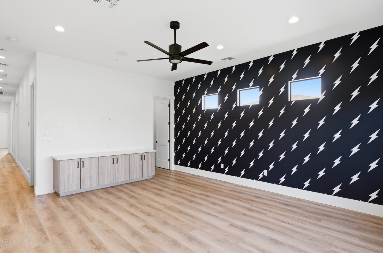 18206 W SAN MIGUEL Court