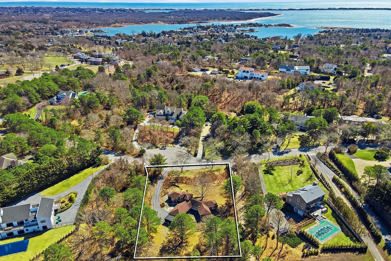 45 Blackwatch Ct