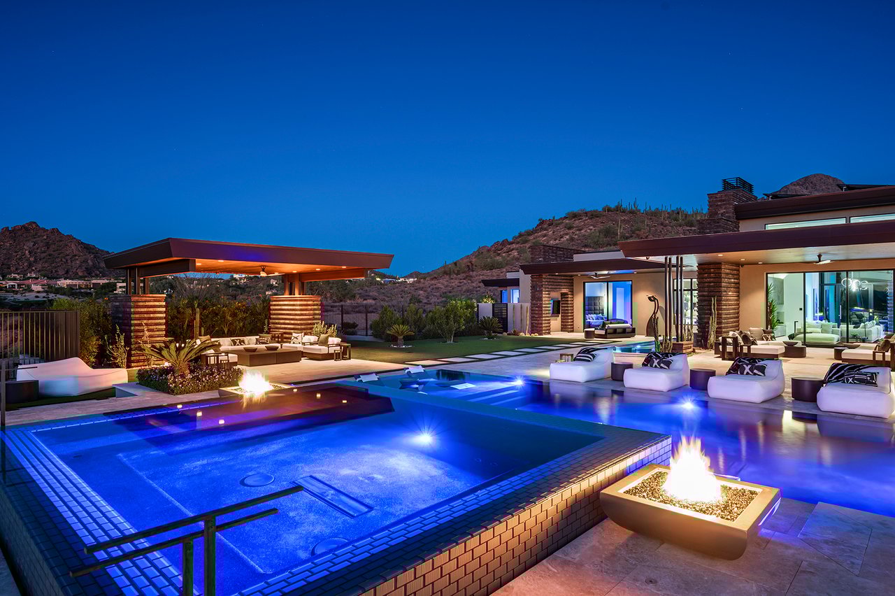 10784 E PINNACLE PEAK Road