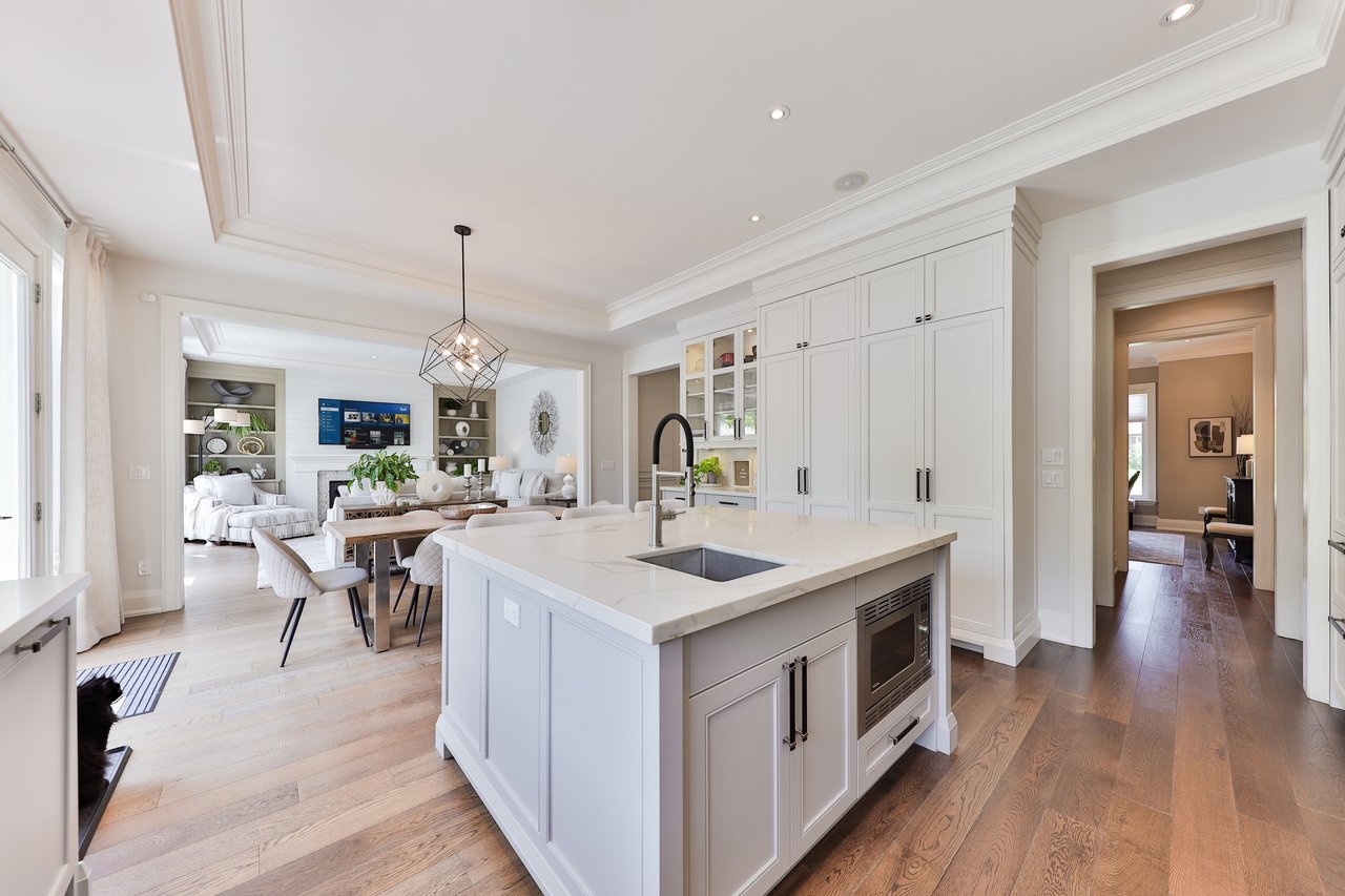 408 Saville Crescent, Oakville