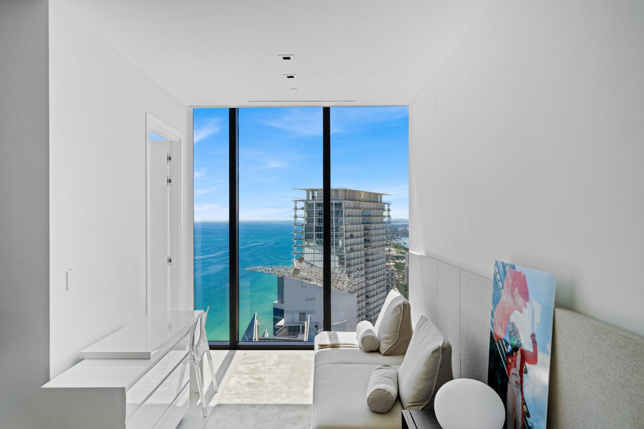 Muse Lower Penthouse