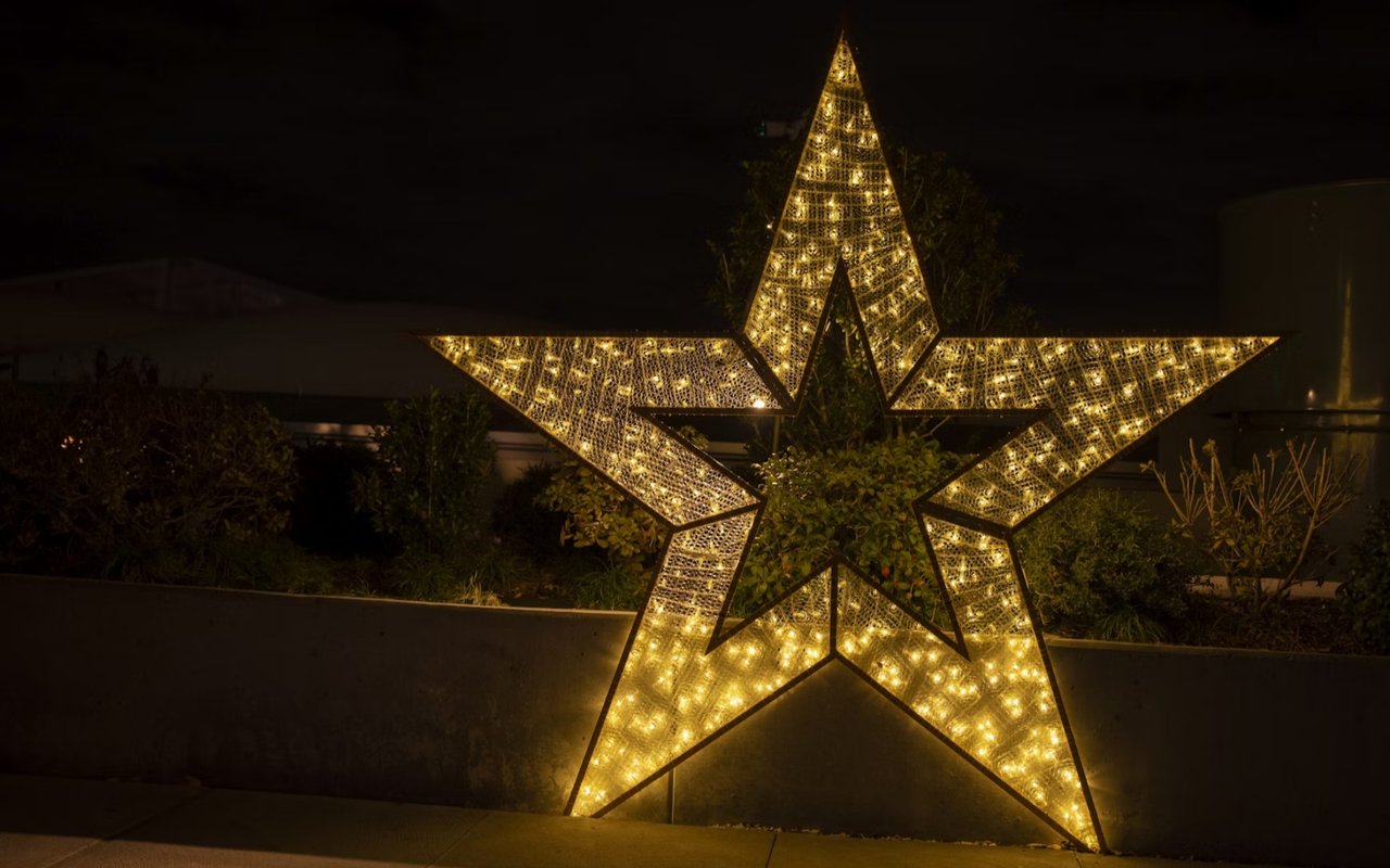 Where to See Christmas Lights and Holiday Events in Aledo