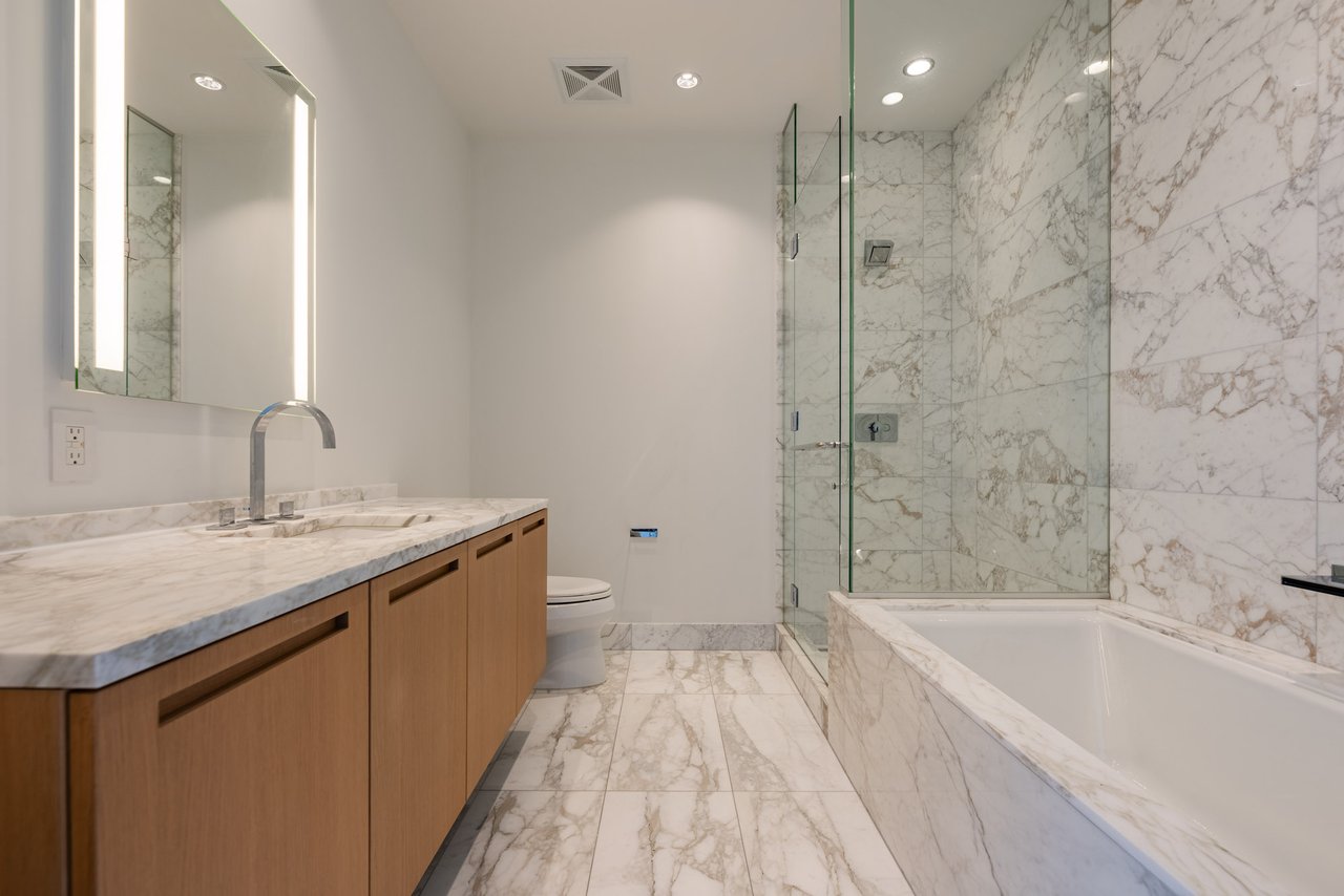 Suite 5302- 180 University Avenue