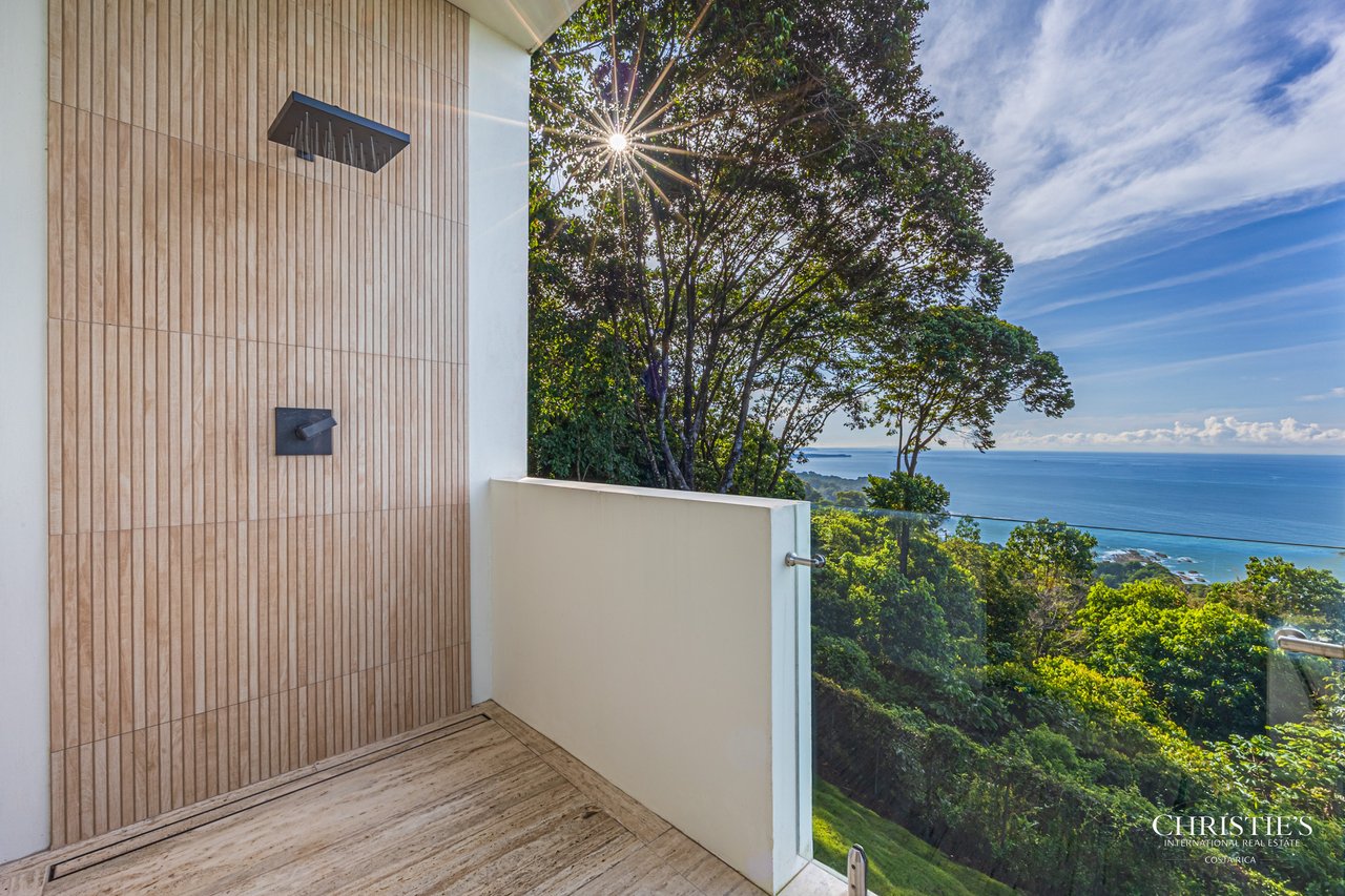 Luxury Estate in Escaleras- incredible ocean views 5.5 Acres